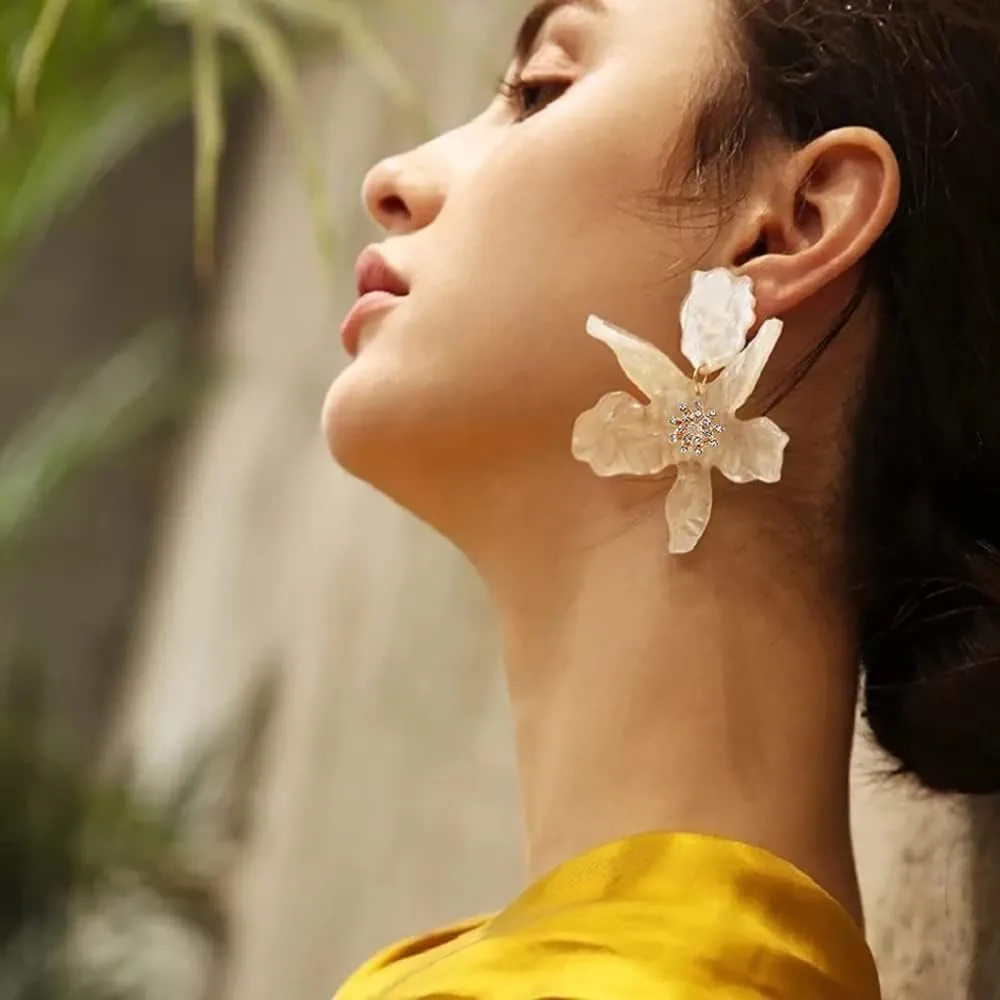 Boho Stud Earrings for Women - Chic Flower Statement Earrings with Gold Flower Bud, Great for Sister, Mom, Lover and Friends